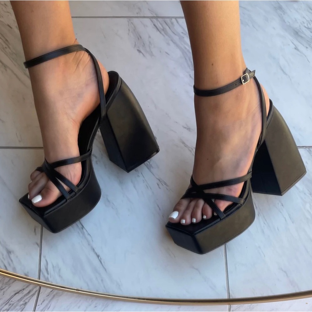 Cutesy Black Strap-Up Platforms